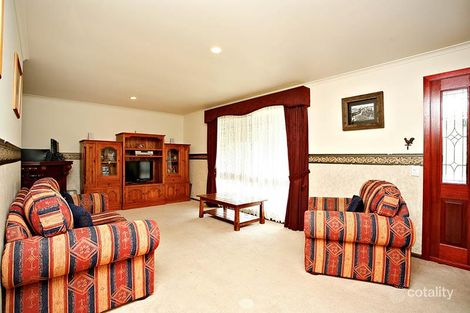 Property photo of 10 Barnes Crescent Woodcroft SA 5162