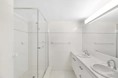 Property photo of 3/3-7 Eady Avenue Broadbeach Waters QLD 4218