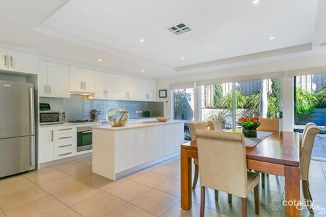 2/125 Military Rd, Henley Beach South, SA 5022