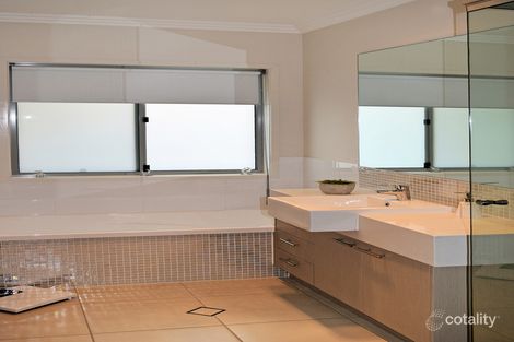 Property photo of 7 Gardenia Place Bridgeman Downs QLD 4035