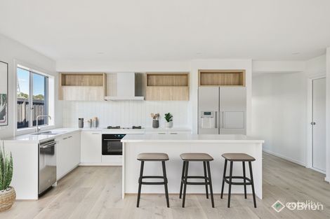 Property photo of 53 Stringer Avenue Cranbourne VIC 3977