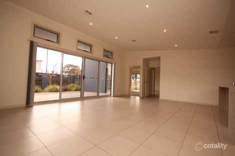 Property photo of 23 Amy Ackman Street Forde ACT 2914