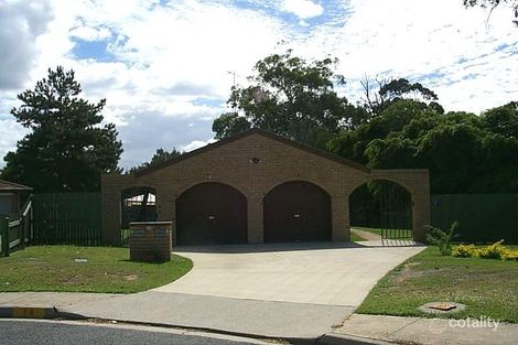 16 Davebill Ct, Labrador, QLD 4215