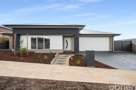 15 Regent Ave, Warragul, VIC 3820