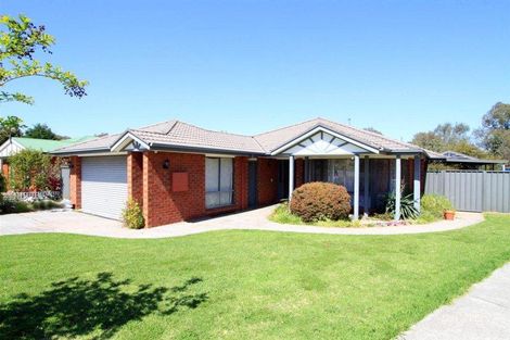 3 Astvale Ct, West Albury, NSW 2640
