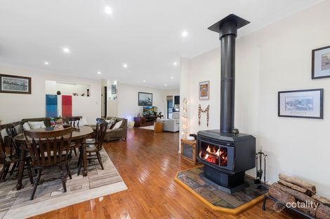Property photo of 8 Bush Knoll Place Mount Nathan QLD 4211