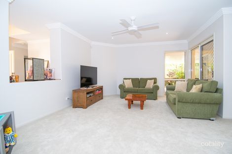 Property photo of 19 Nottinghill Gate Drive Arundel QLD 4214