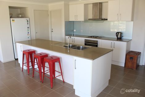 Property photo of 61 Pine View Drive Yarrawonga VIC 3730