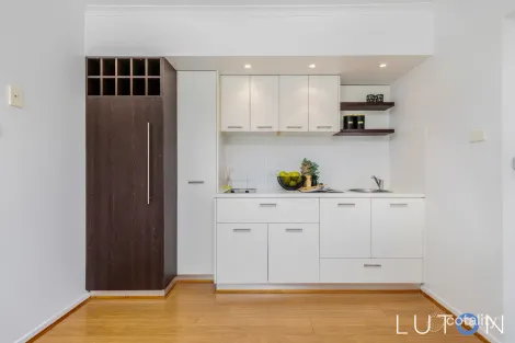 Property photo of 4/150 Monaro Crescent Red Hill ACT 2603