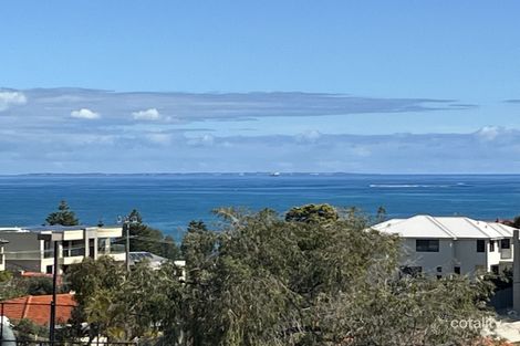 Property photo of 65A Kempenfeldt Avenue Sorrento WA 6020