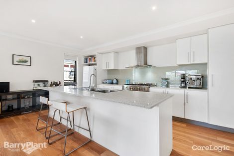 Property photo of 2/15 Aubrey Grove Boronia VIC 3155