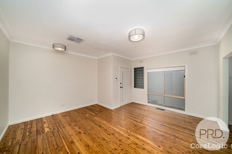 Property photo of 19 Nilma Avenue Mount Austin NSW 2650