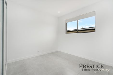 Property photo of 7 Ash Close Bossley Park NSW 2176