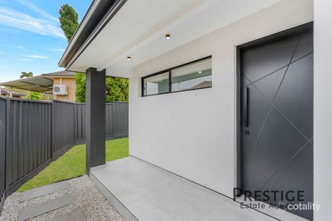 Property photo of 7 Ash Close Bossley Park NSW 2176