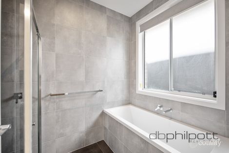 Property photo of 11 Newton Terrace Enfield SA 5085
