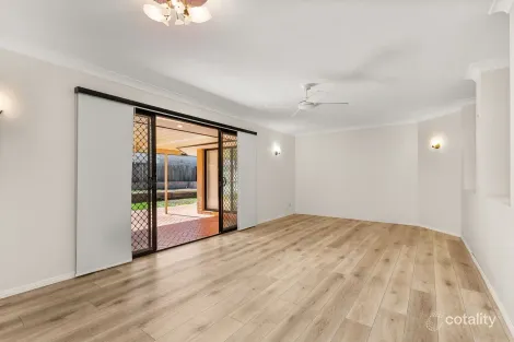 Property photo of 15 Daydream Street Redland Bay QLD 4165