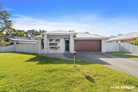 Property photo of 17 Martin Place Broulee NSW 2537