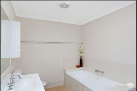 Property photo of 2 Jayden Place Molendinar QLD 4214