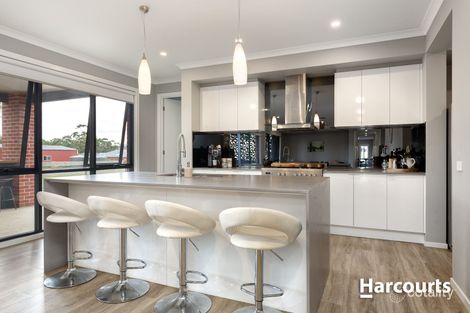 Property photo of 11 Amelia Court Drouin VIC 3818