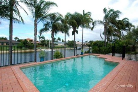 27 Rudd St, Broadbeach Waters, QLD 4218