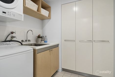 Property photo of 5103 Ephraim Island Parade Paradise Point QLD 4216