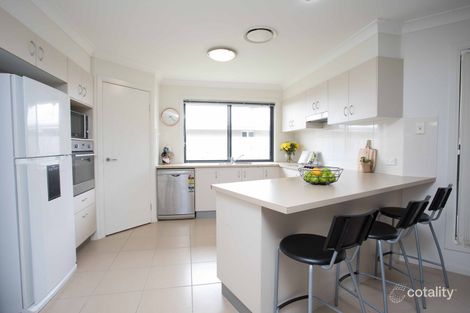 Property photo of 2 Shearwater Street Cleveland QLD 4163