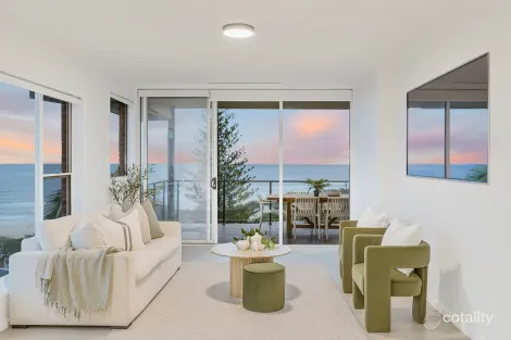 Property photo of 22 Dent Crescent Port Macquarie NSW 2444