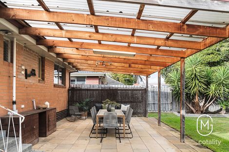 Property photo of 28 Lea Crescent Bundoora VIC 3083