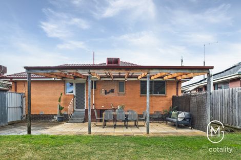 Property photo of 28 Lea Crescent Bundoora VIC 3083