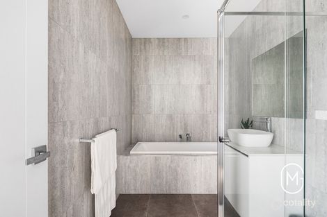 Property photo of 72 Compass Crescent Donnybrook VIC 3064