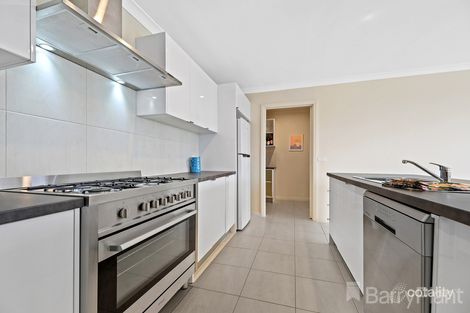 Property photo of 4 Weebar Road Drouin VIC 3818
