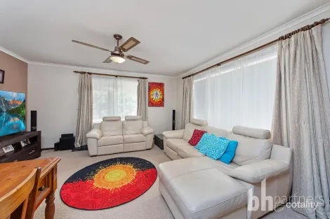 Property photo of 35 Eringa Avenue Loxton SA 5333