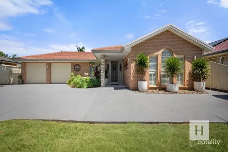 Property photo of 31 Highland Crescent Hamlyn Terrace NSW 2259