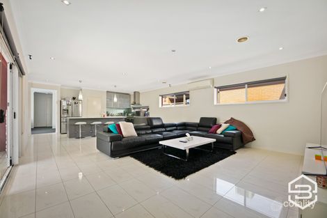 Property photo of 17 Scales Lane Burnside Heights VIC 3023