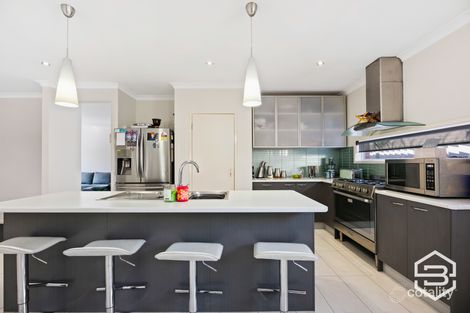 Property photo of 17 Scales Lane Burnside Heights VIC 3023
