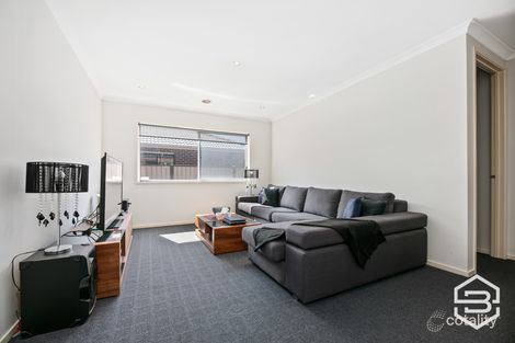 Property photo of 17 Scales Lane Burnside Heights VIC 3023