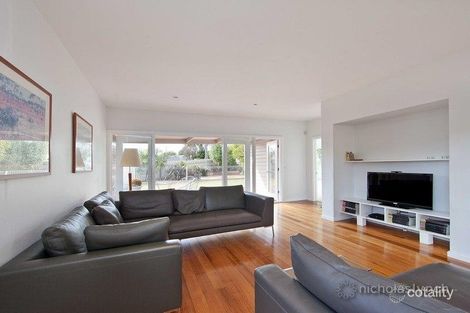 1 View Point Ave, Mount Eliza, VIC 3930