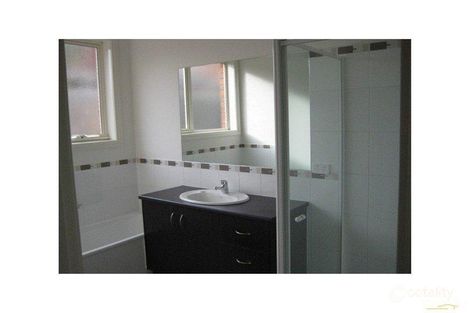 Property photo of 2/25 Sundowner Avenue Clarinda VIC 3169