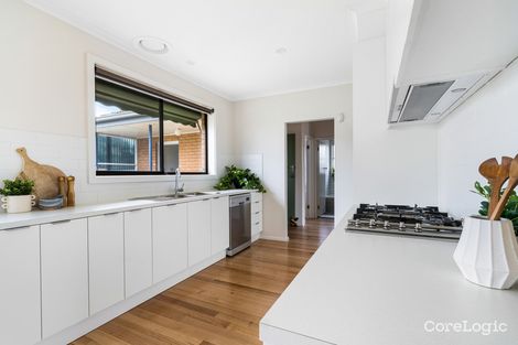 Property photo of 6 Mitta Court Corio VIC 3214