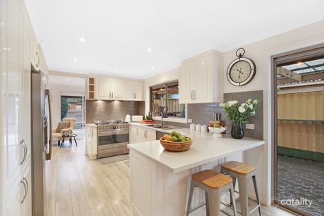 Property photo of 105 Centenary Drive Mill Park VIC 3082