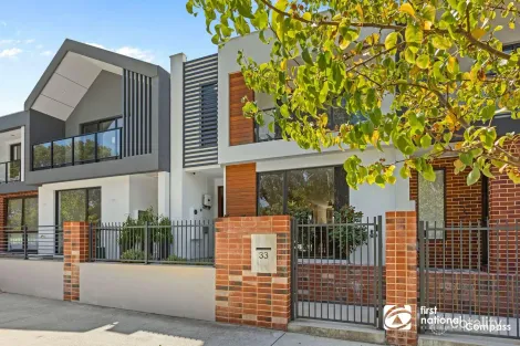 Property photo of 33 Paddock Parade Cockburn Central WA 6164