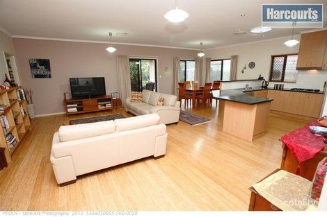 70 Cunningham St, Urangan, QLD 4655