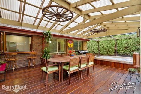 Property photo of 50 Amersham Drive Wantirna VIC 3152
