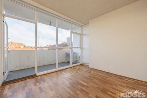 Property photo of 2C/12 Marine Parade St Kilda VIC 3182