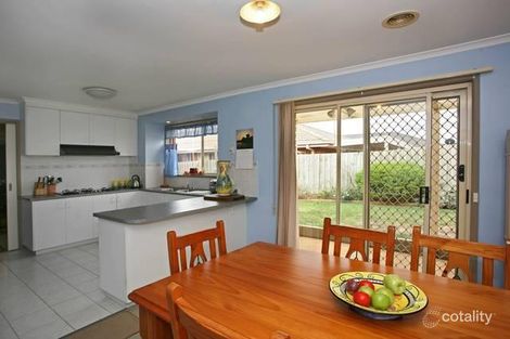 Property photo of 12 Raneen Place Berwick VIC 3806