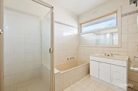 Property photo of 1/24 Outlook Drive Nunawading VIC 3131