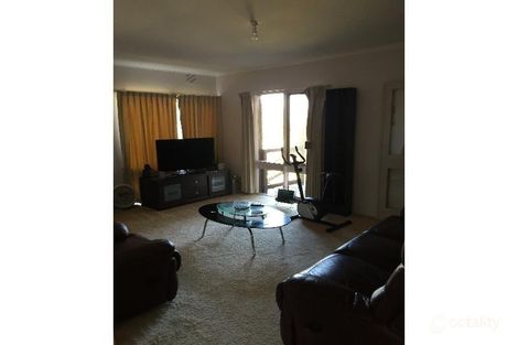 Property photo of 23 Mannering Drive Glen Waverley VIC 3150