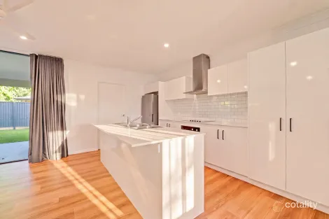Property photo of 65 Dungarvan Close Brinsmead QLD 4870