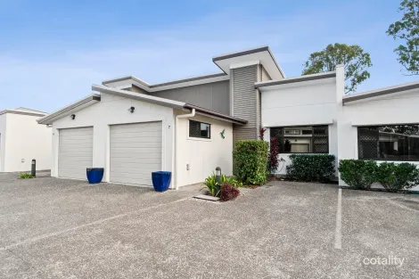 7/4 Kal-Ma-Kuta Dr, Sandstone Point, QLD 4511