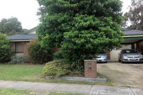 8 Dunbar Ave, Cranbourne, VIC 3977